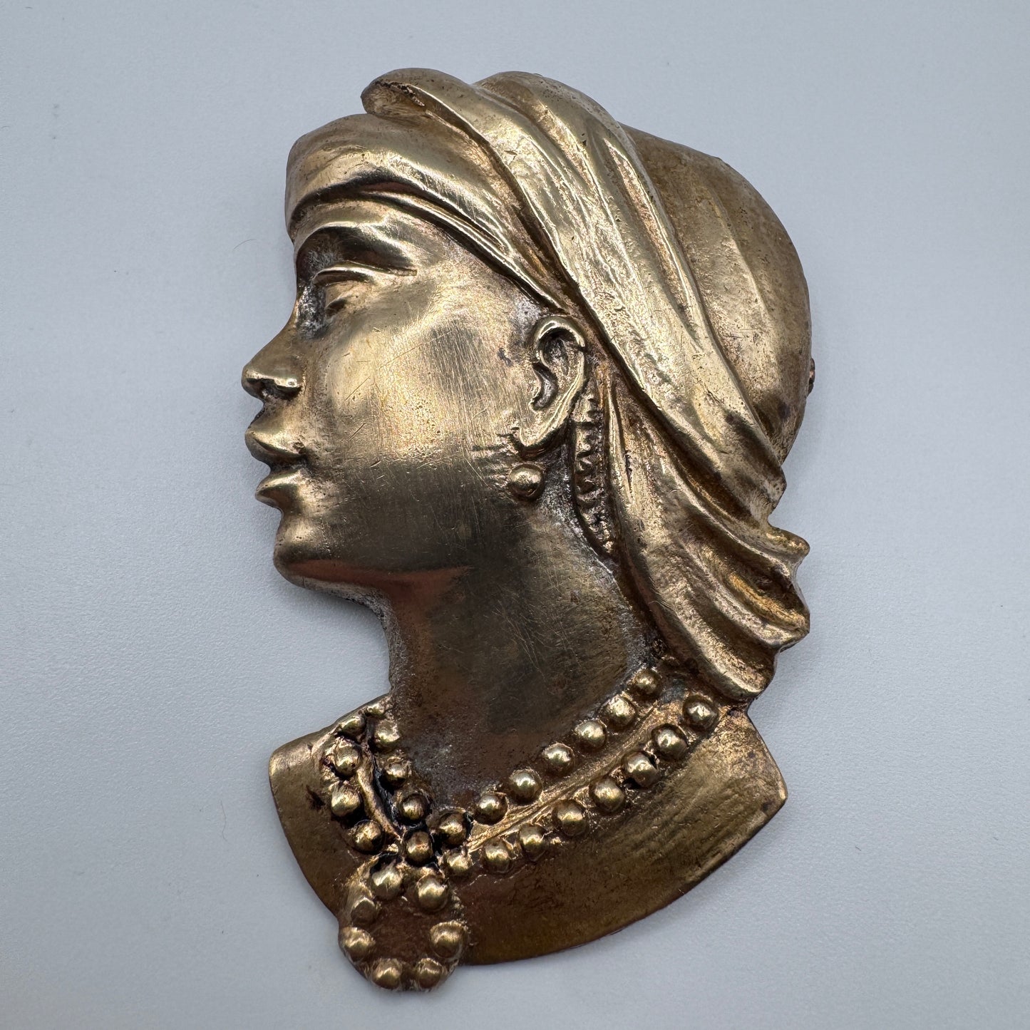 Grande Broche ancienne en bronze « la gitane »