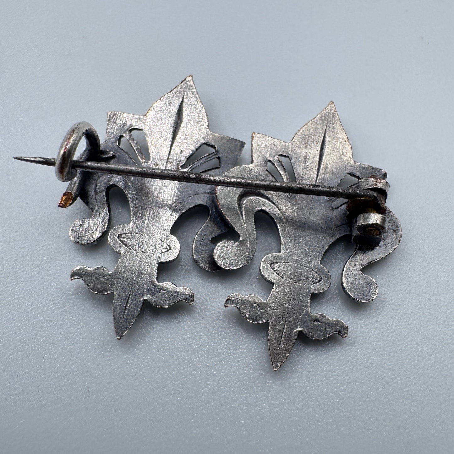 Broche Ancienne « fleurs de Lys » - Métal Argenté