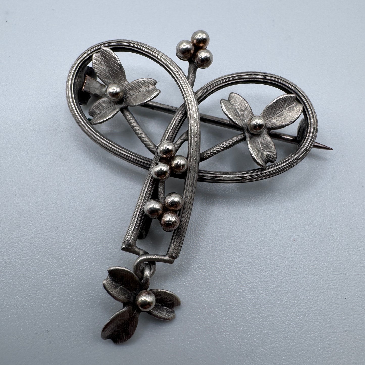 Broche ancienne Art Nouveau en en argent - vers 1900