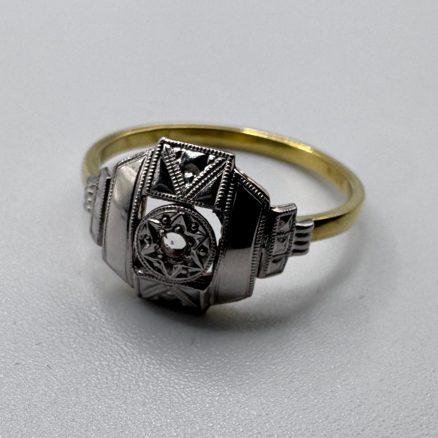 bague ancienne Art Deco en plaqué or - neuf stock ancien bijoutier