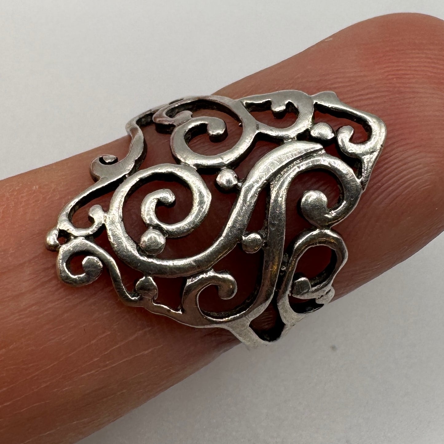 Bague en argent motif géométrique