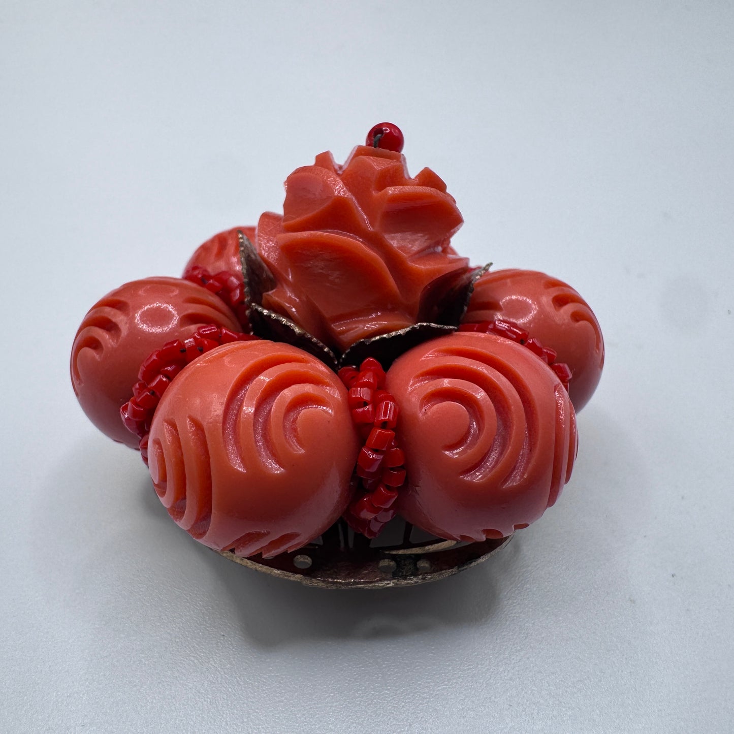Broche ancienne en Galalithe