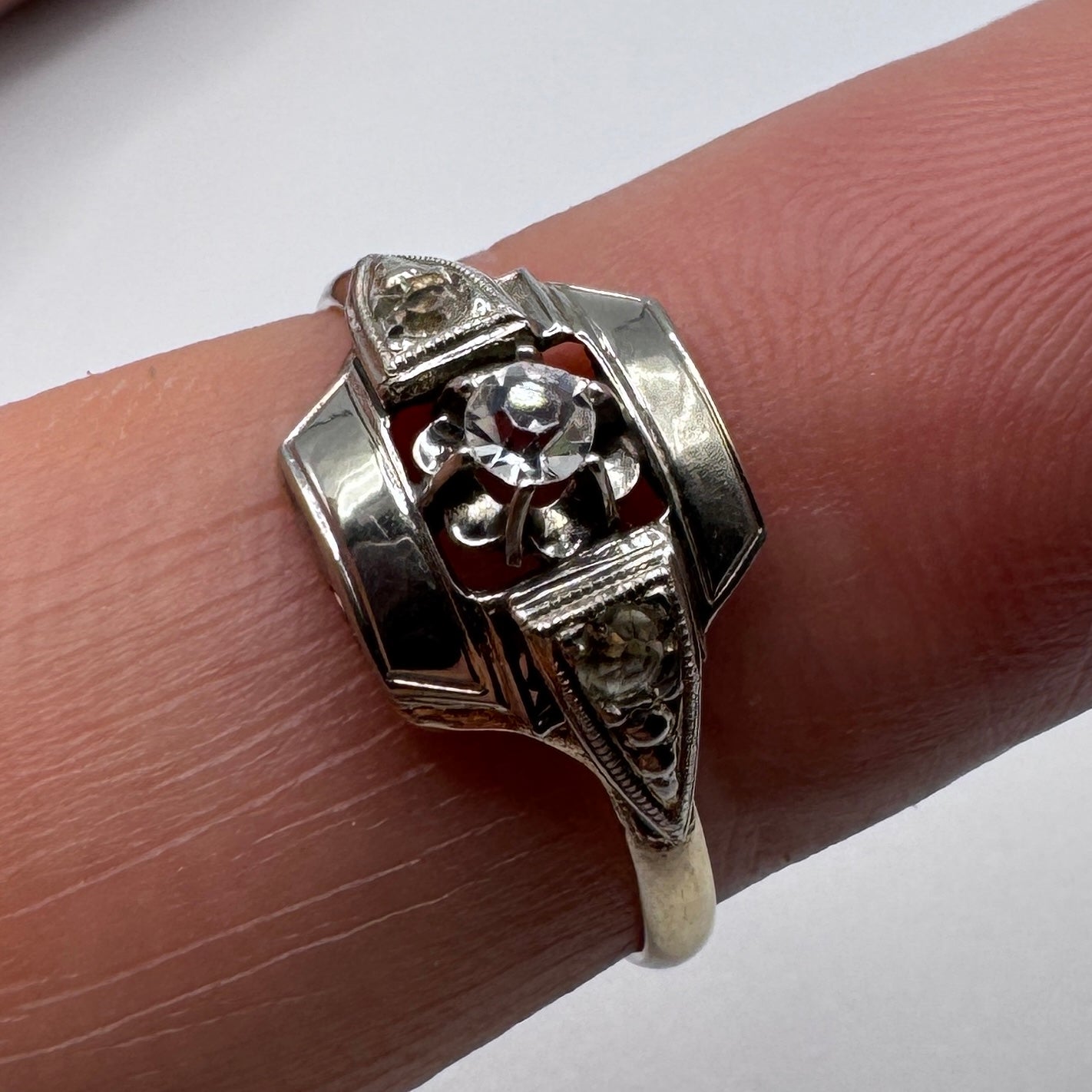 bague ancienne Art Deco en plaqué or - neuf stock ancien bijoutier