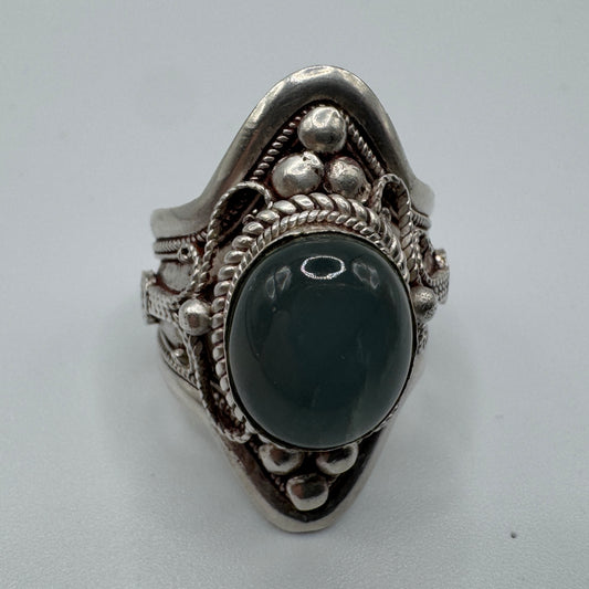 Grosse Bague en argent et pierre