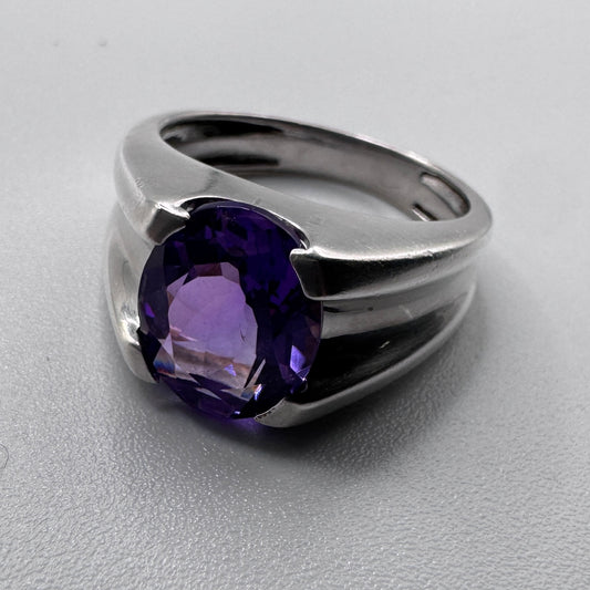 Bague en argent et améthyste