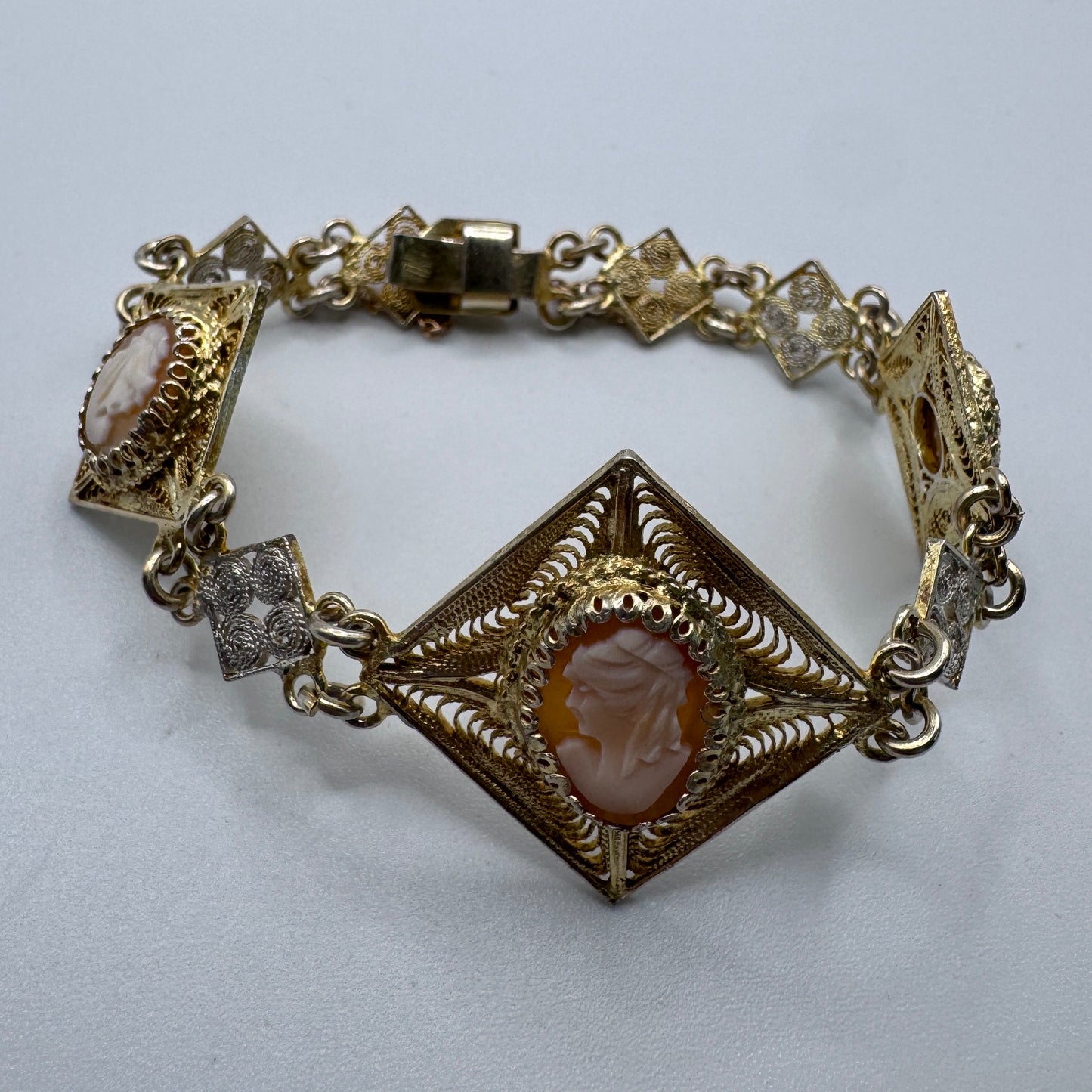 Bracelet ancien Art Deco argent vermeil - décor aux Camées