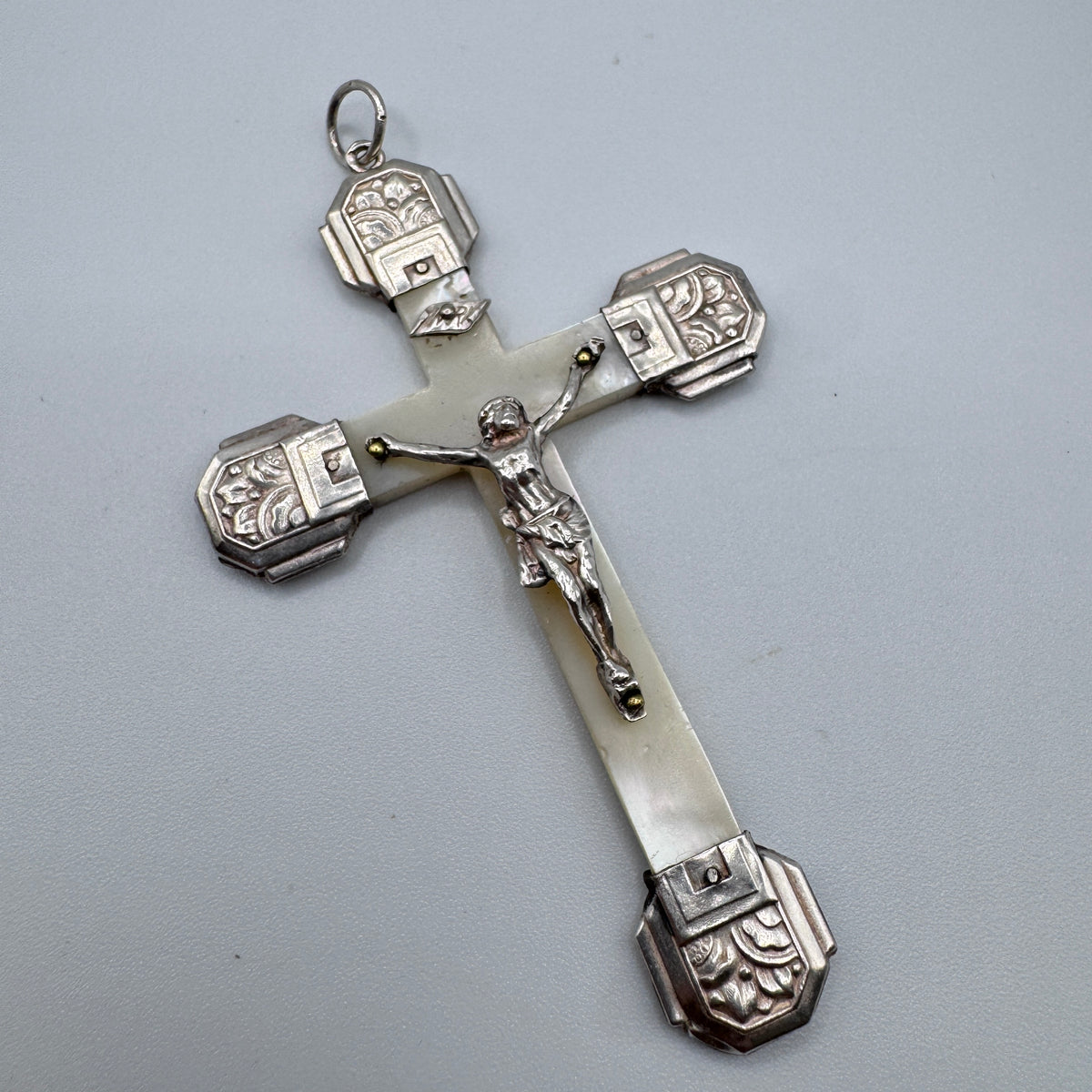 Superbe grande Croix crucifix ancien Art Deco - argent et nacre