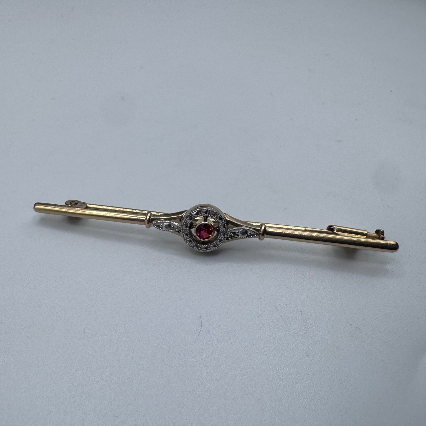 Broche ancienne - plaqué or FIX