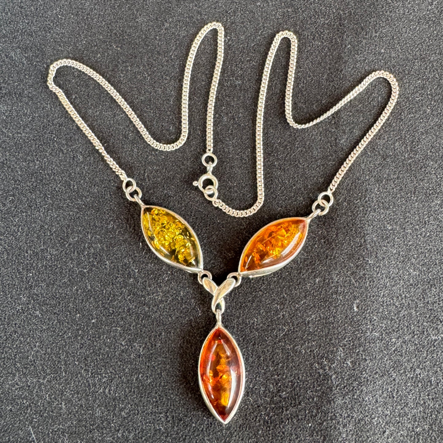 Collier en argent 925 et ambre