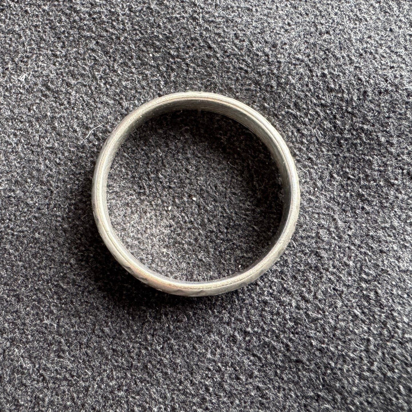 Bague ancienne en argent vers 1900