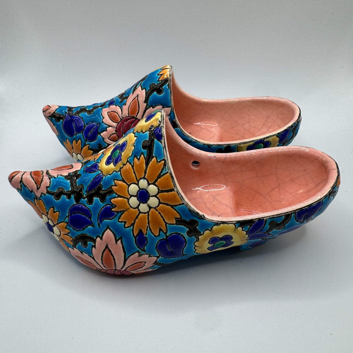 Paire de sabot ancien en faïence de Longwy