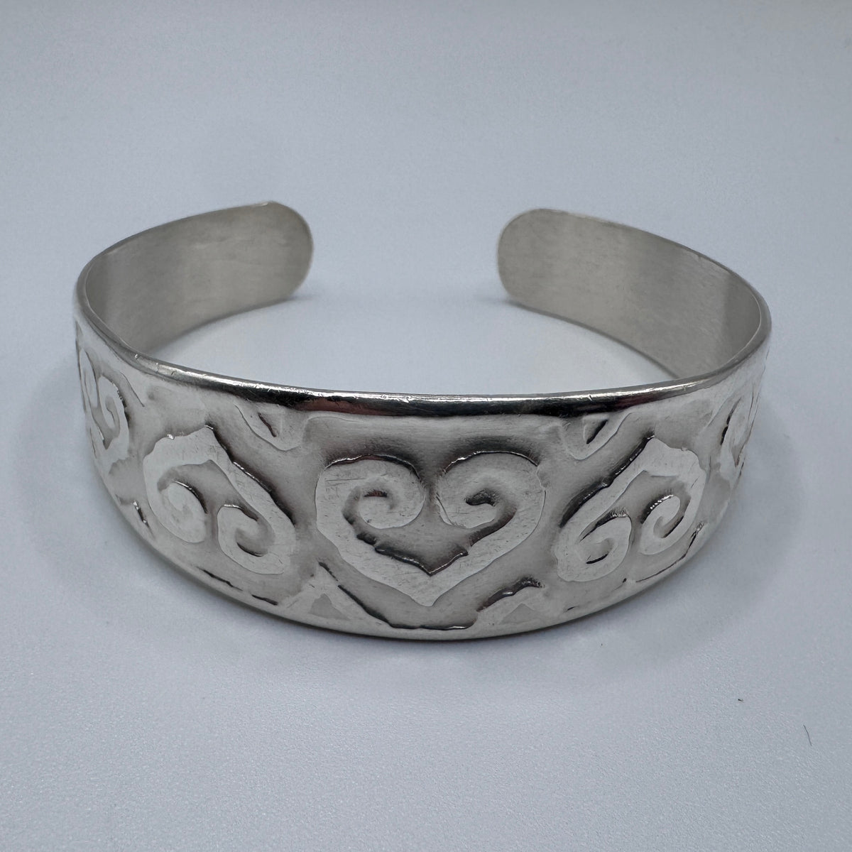 Superbe Bracelet « Cœurs stylisés » en argent massif