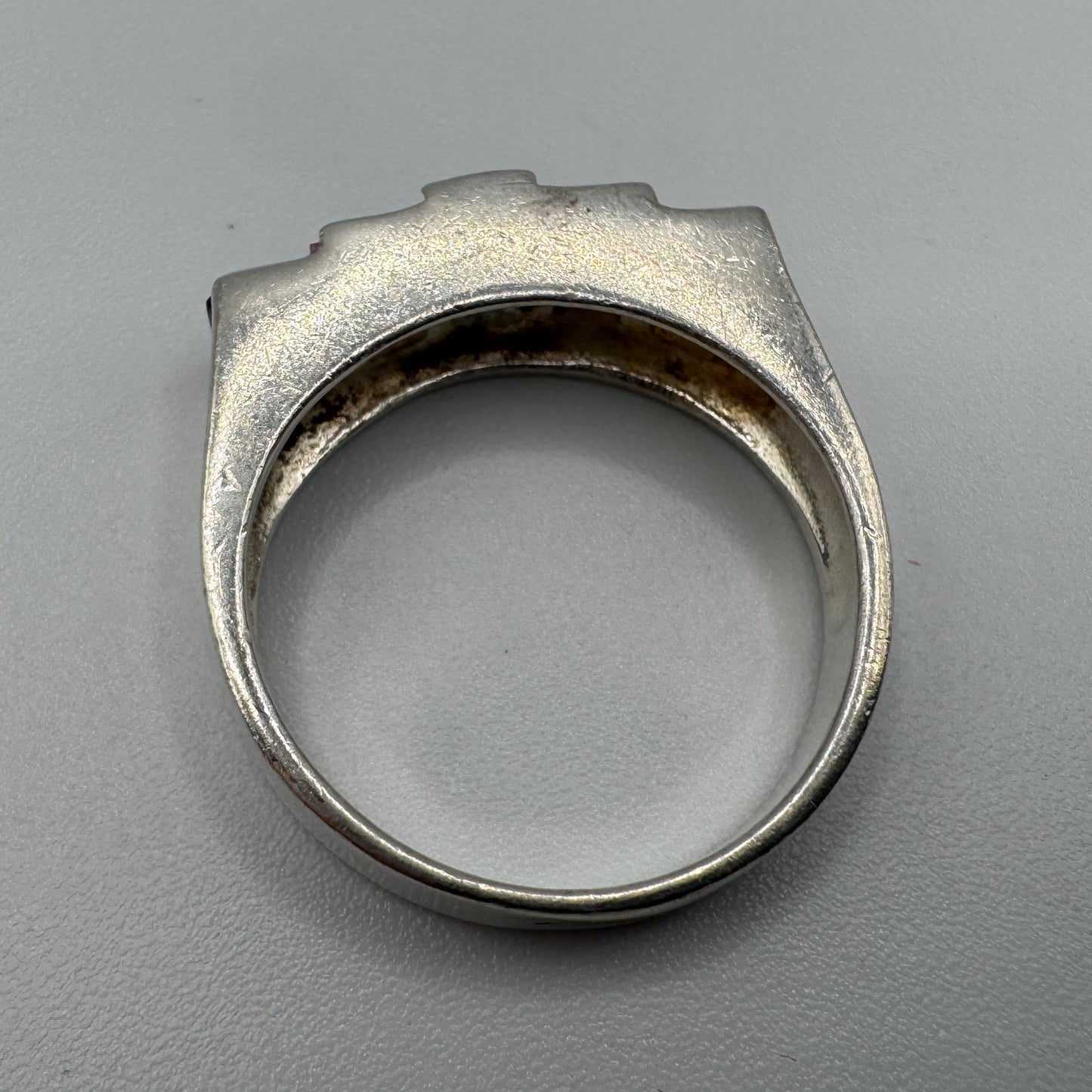 Bague en argent et verroterie multicolore
