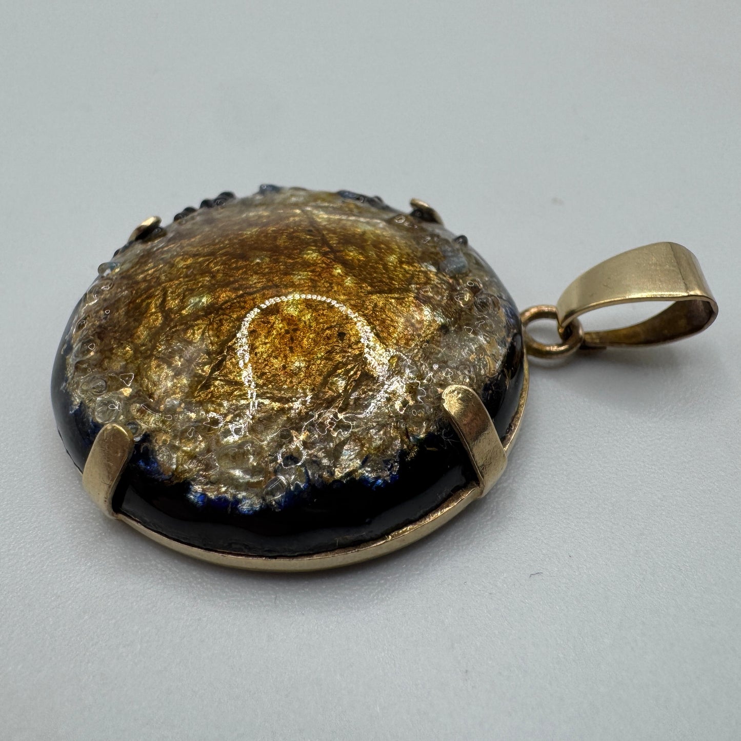 Superbe Pendentif en émaux sur cuivre - Limoges signé