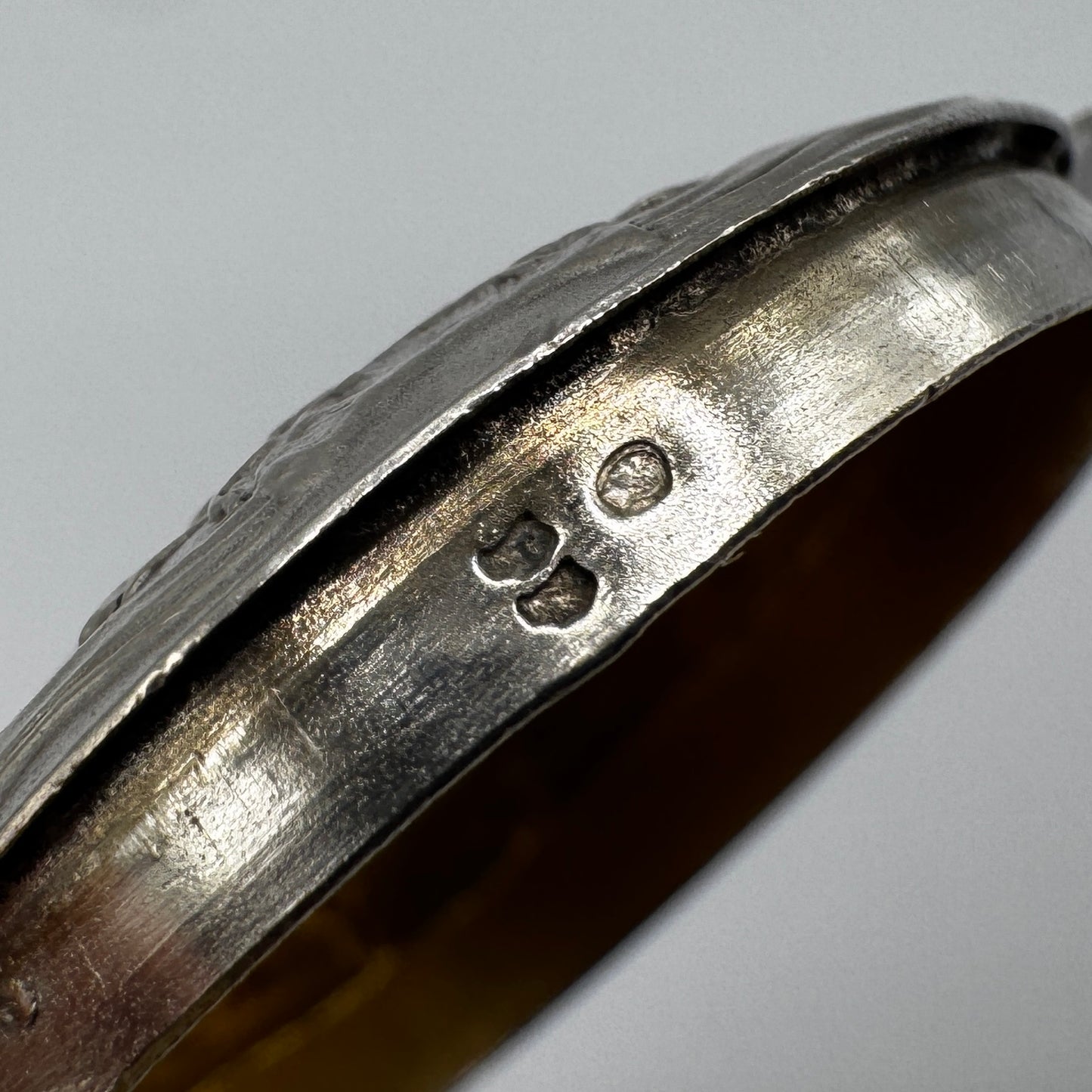 boîte ancienne poudrier vers 1900 - argent massif