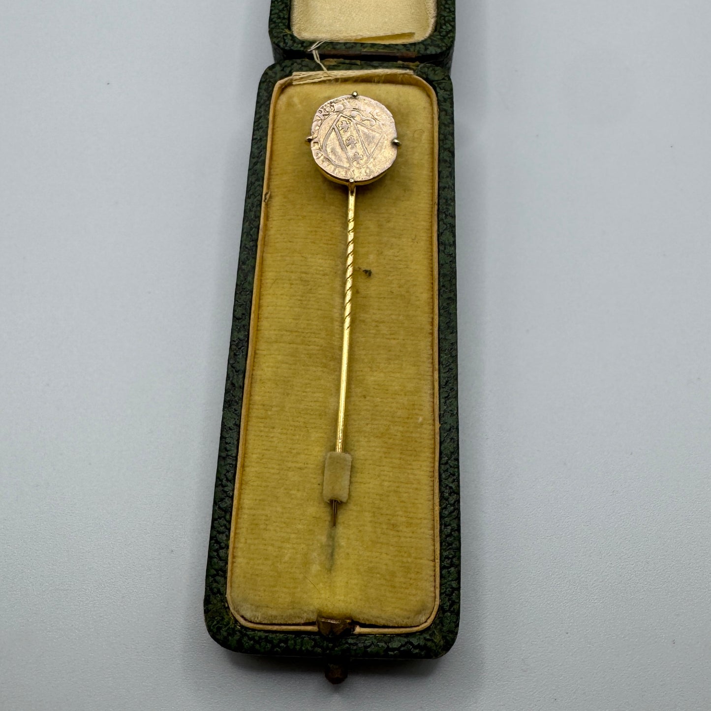 Epingle à cravate ancienne en billon-Demi-sol Charles III Duché de lorraine - Bijou historique