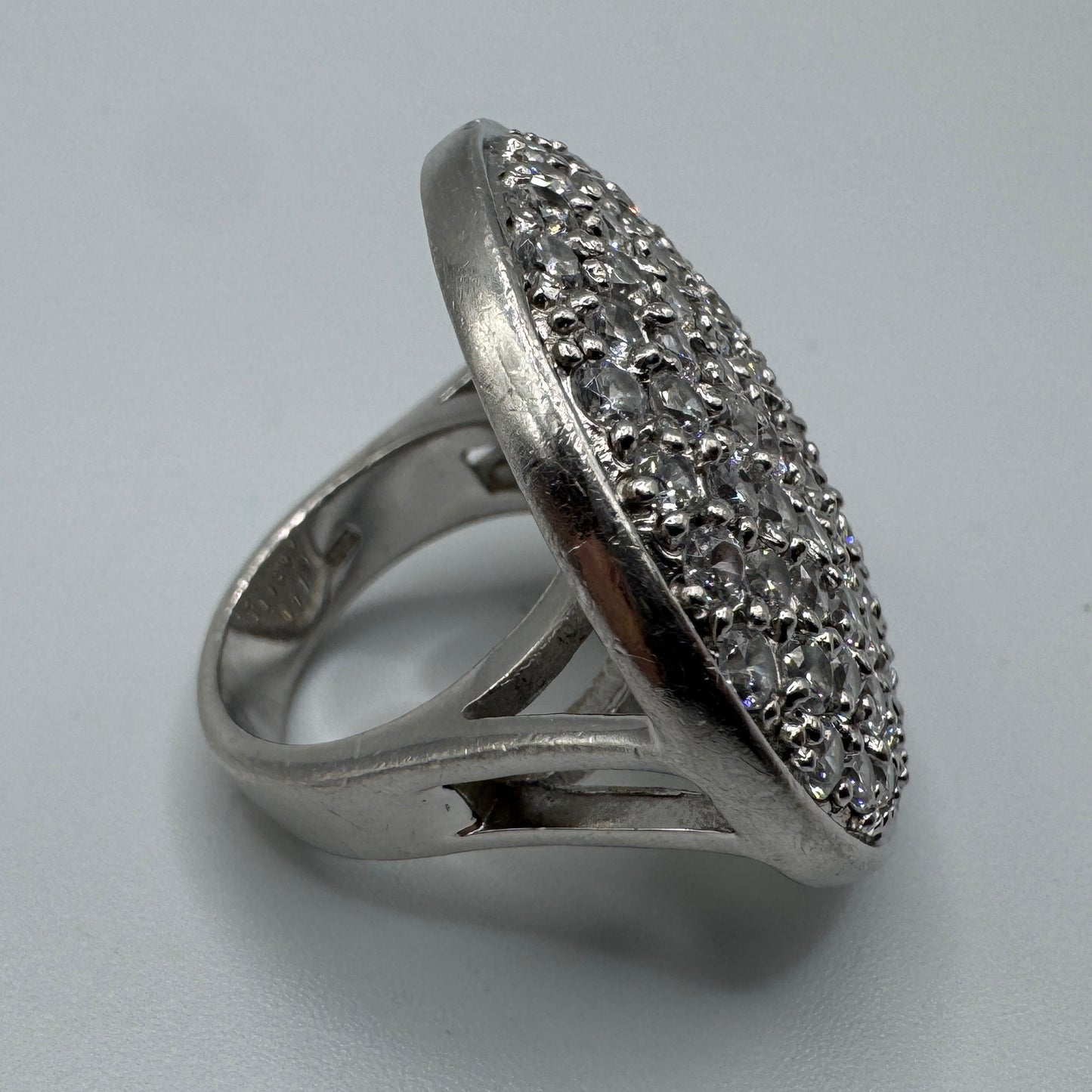 Grosse Bague en argent et brillants