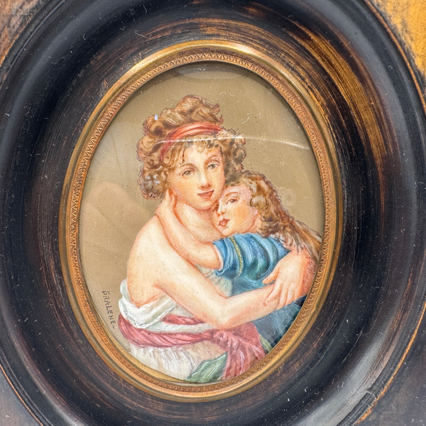Peinture miniature sous verre « femme et son enfant »