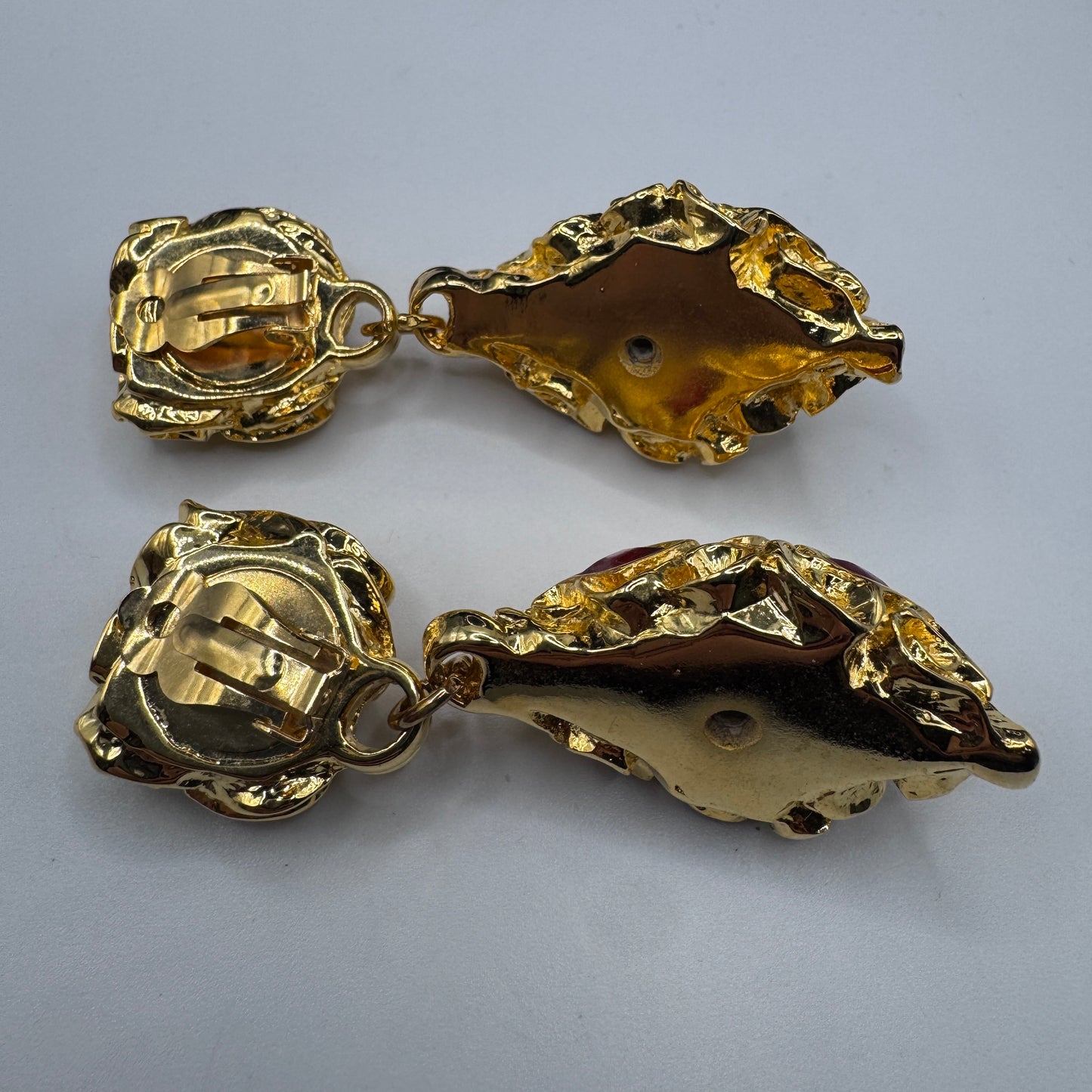 Jolis grands Clips vintage - plastique métallisé doré