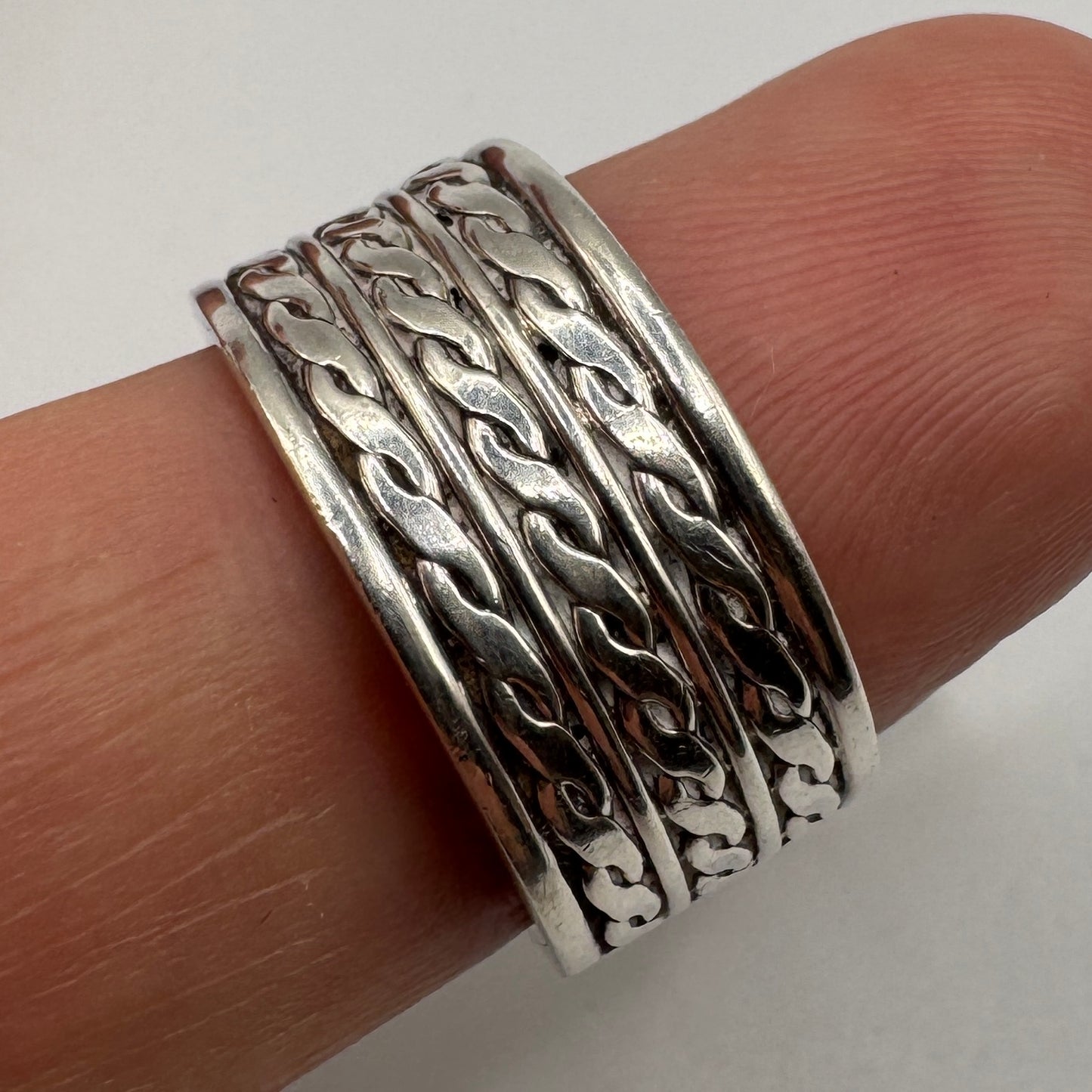 Bague en argent motif tressé