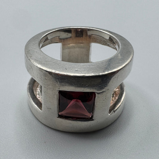 Grosse Bague en argent et pierre taillée