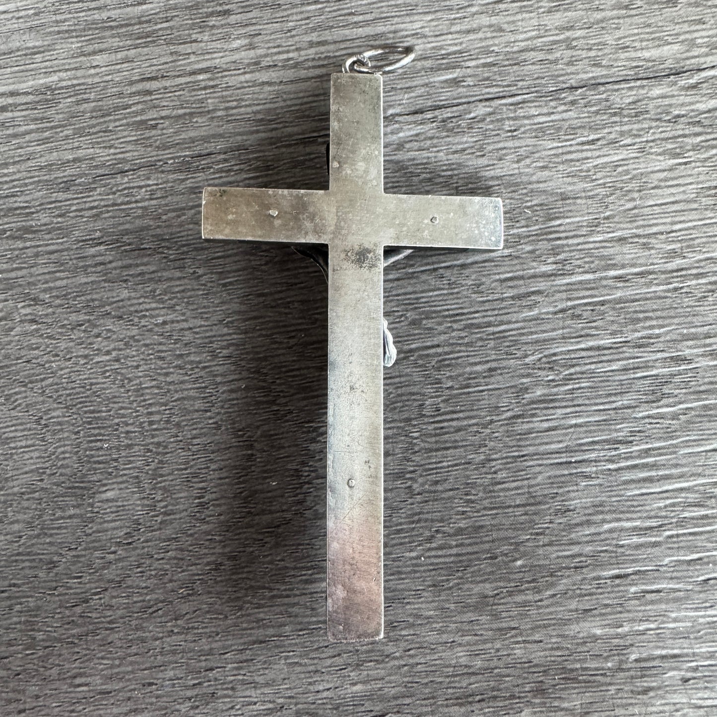 Crucifix ancien en Bois noirci et argent massif