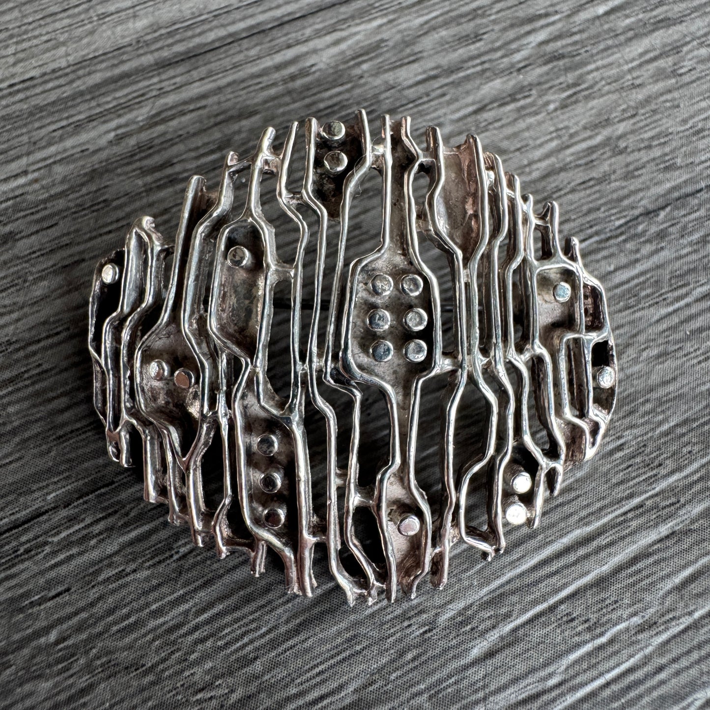 Broche de créateur K&L en argent