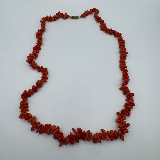 Joli Collier vintage en corail véritable