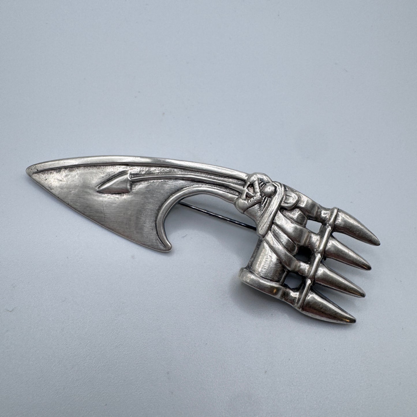 Rare Broche « hache Viking » en argent massif - bijou Musée du Louvre