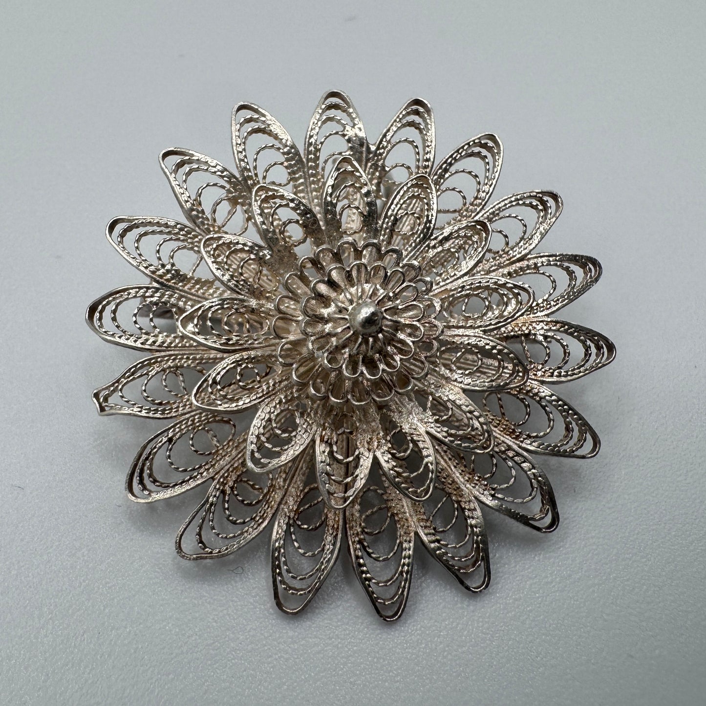 Broche ancienne filigrane en argent