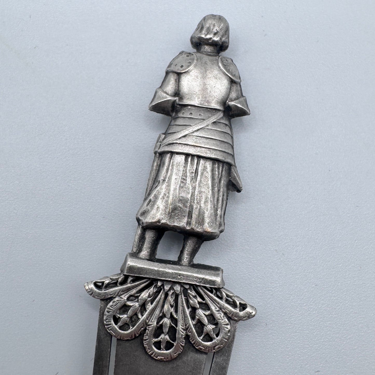 Ouvre lettre ancien vers 1900 « Jeanne d’Arc » - métal argenté