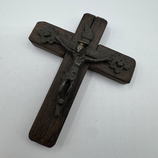 crucifix ancien 17e / 18e - vois et bronze