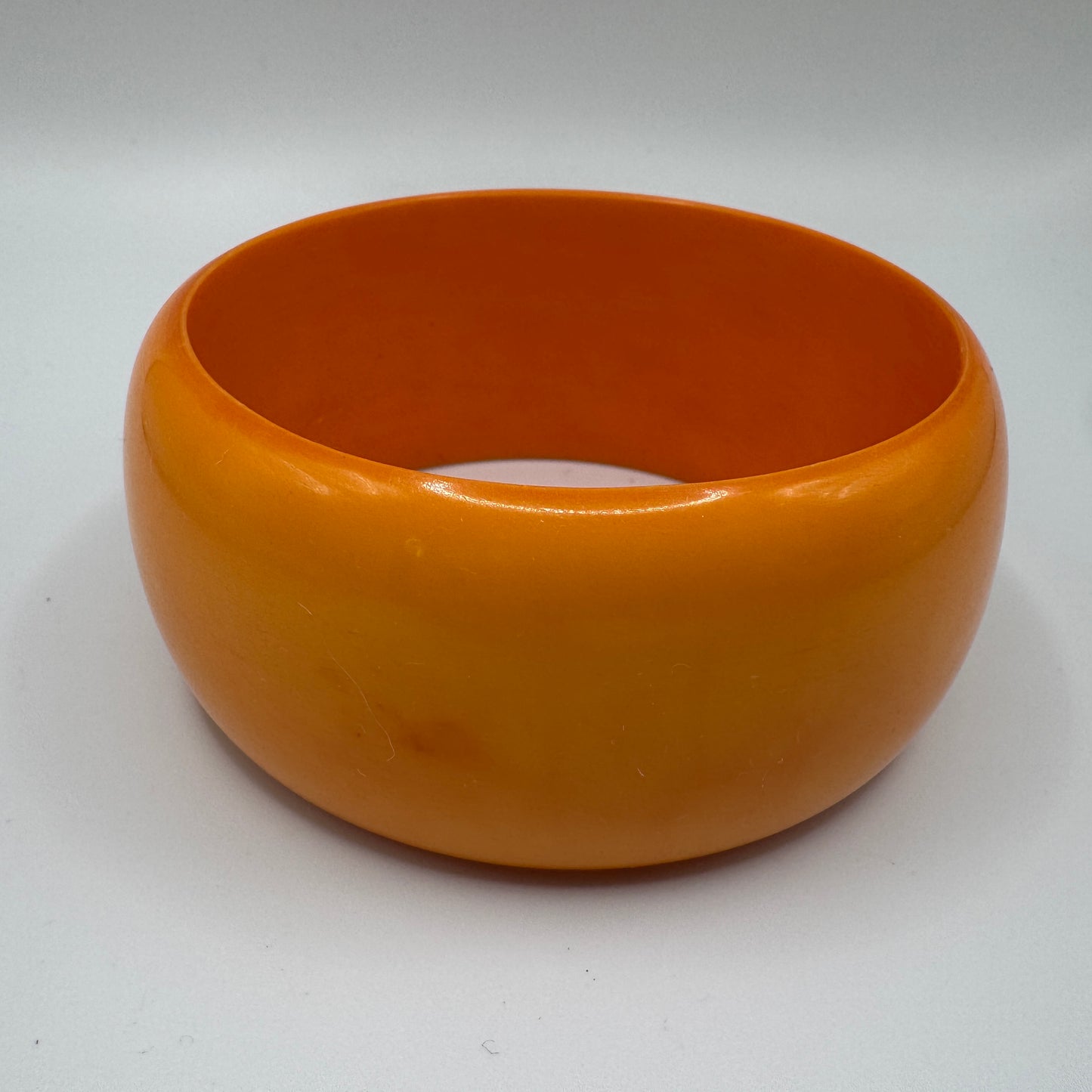 Bracelet vintage en Bakélite orange