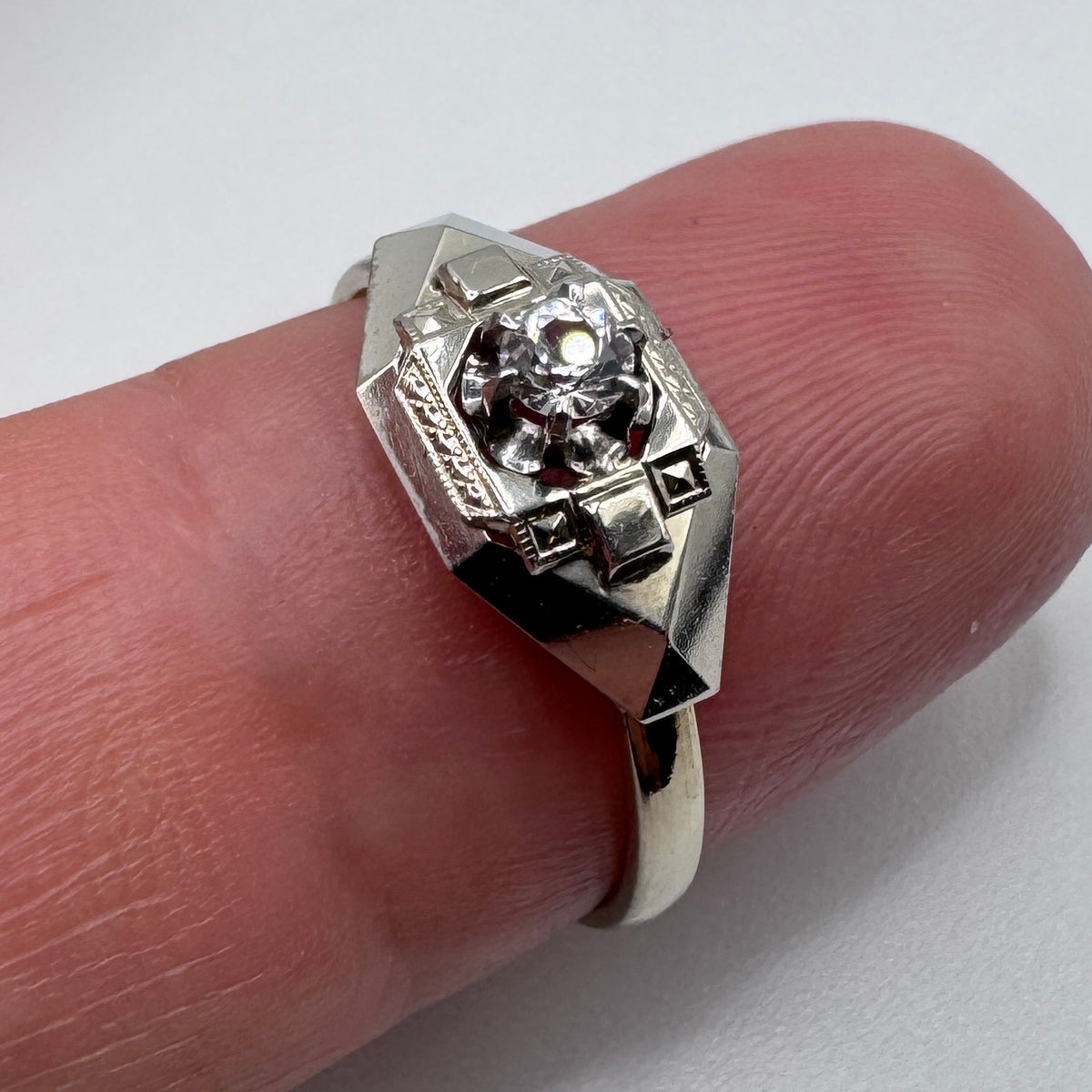bague ancienne Art Deco en plaqué or blanc ORIA