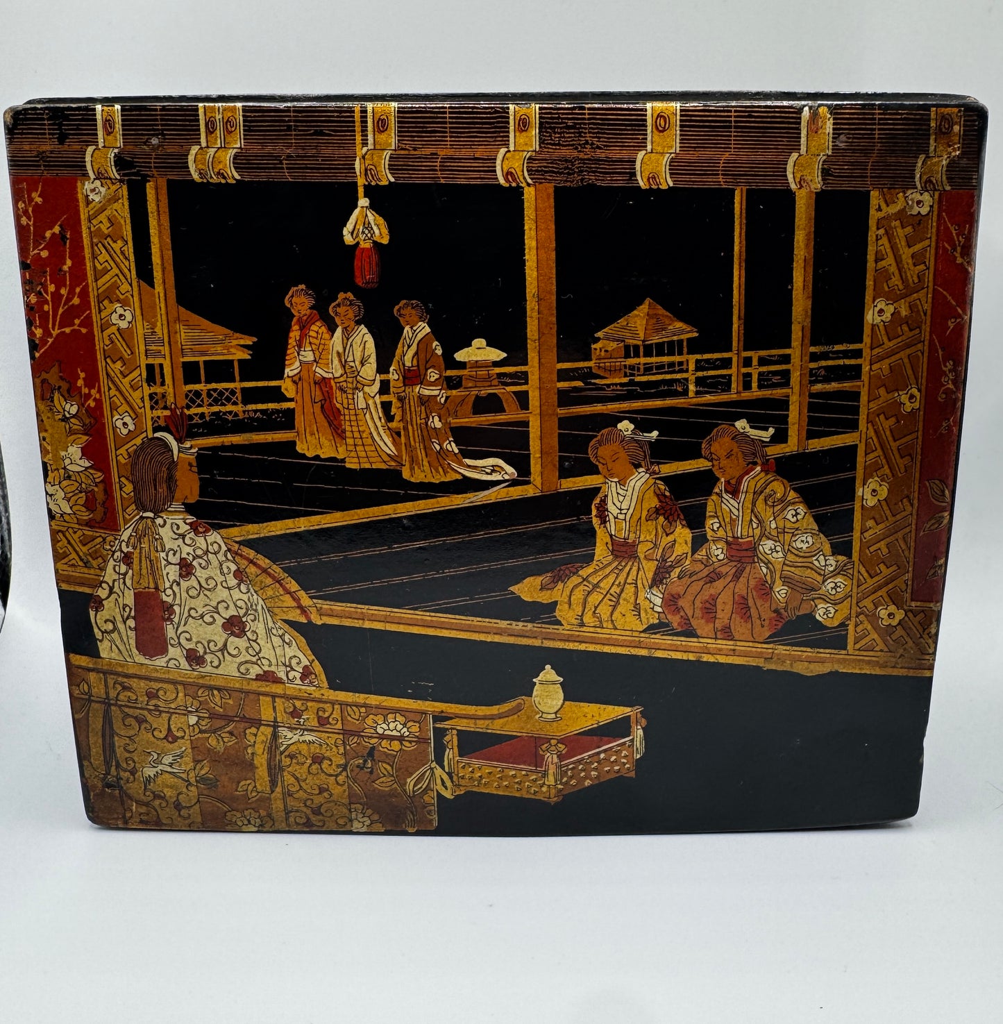 Coffret Napoléon III en carton bouilli laqué - décor japonisant