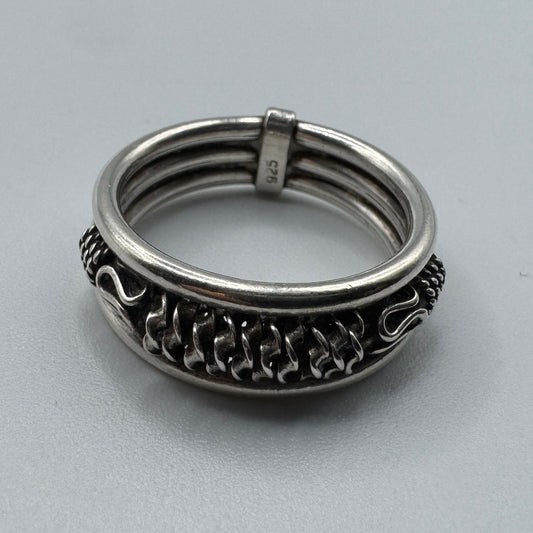 Bague en argent motif ethnique