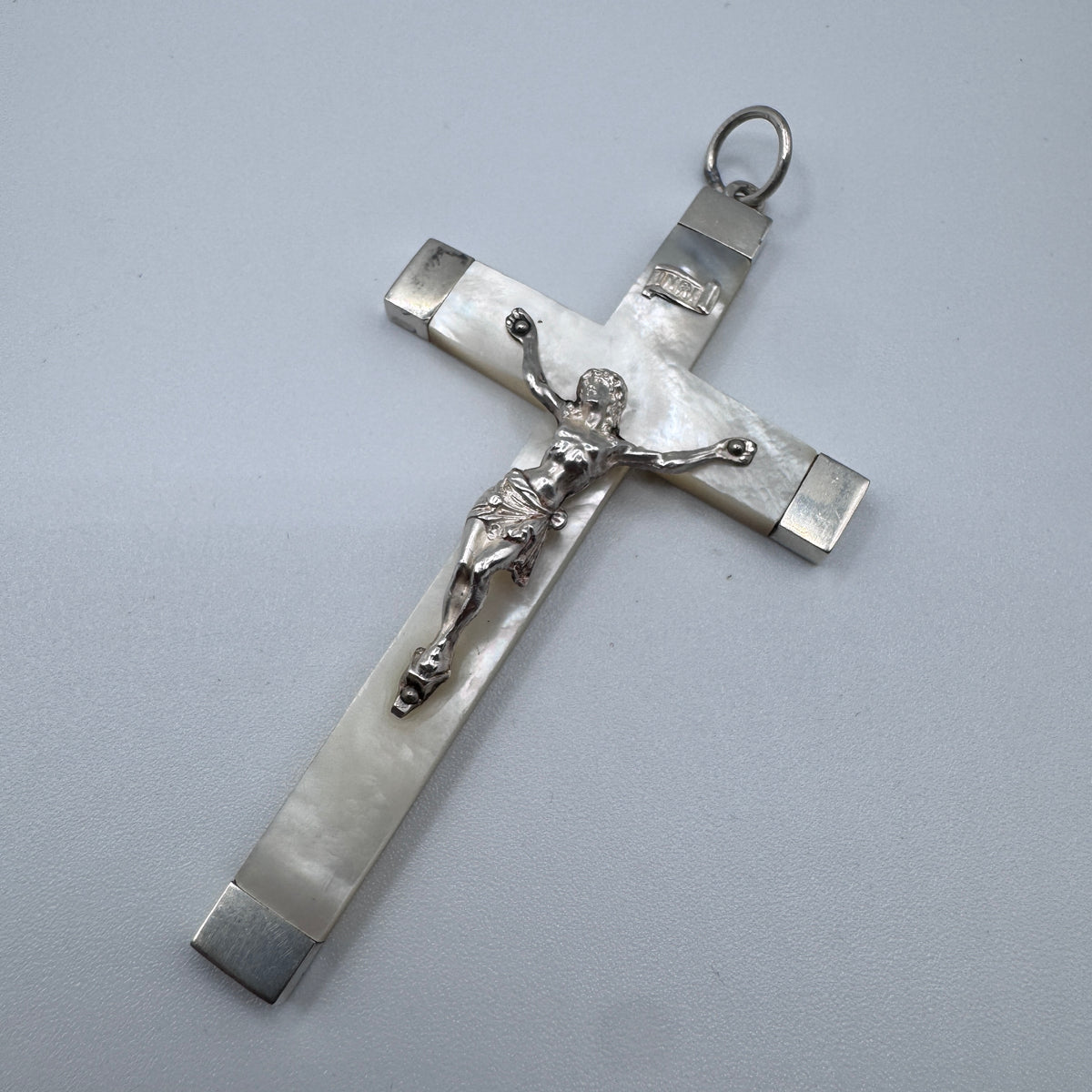 Superbe grande Croix crucifix ancien - argent et nacre