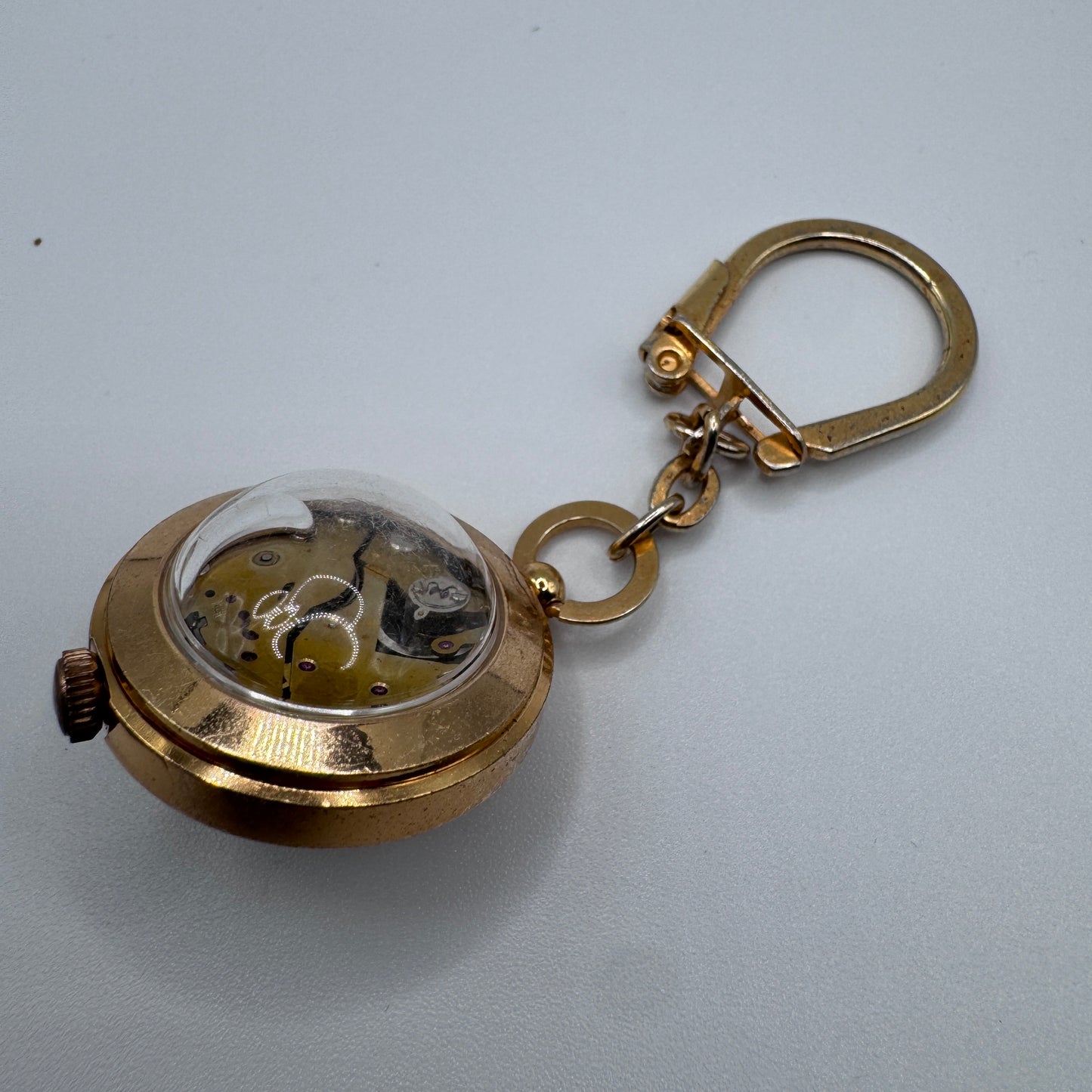 Montre mécanique ancienne boule DIANE