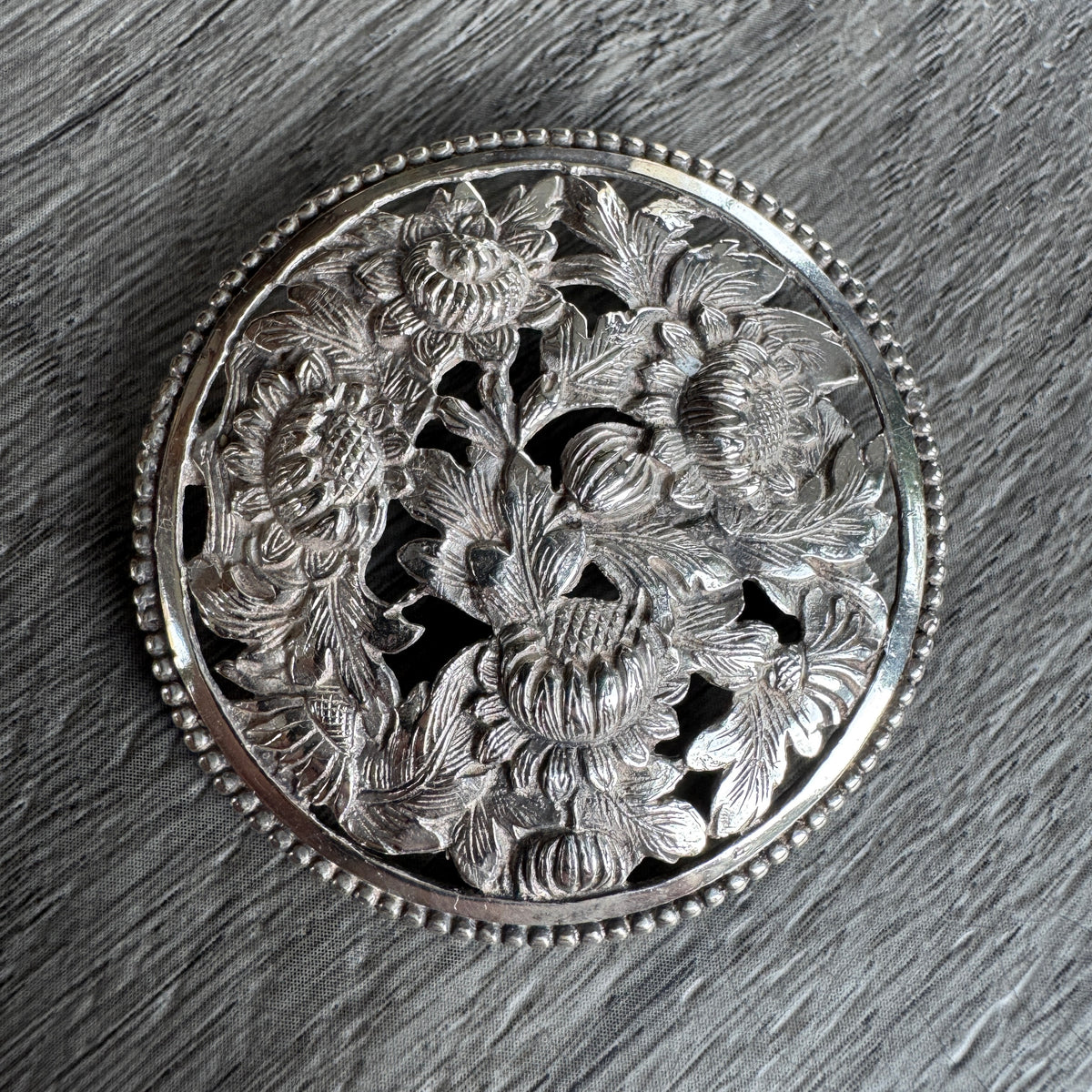 Belle Broche Ancienne En Argent à Motif Fleur (Flam) - Occasion à Prix Doux