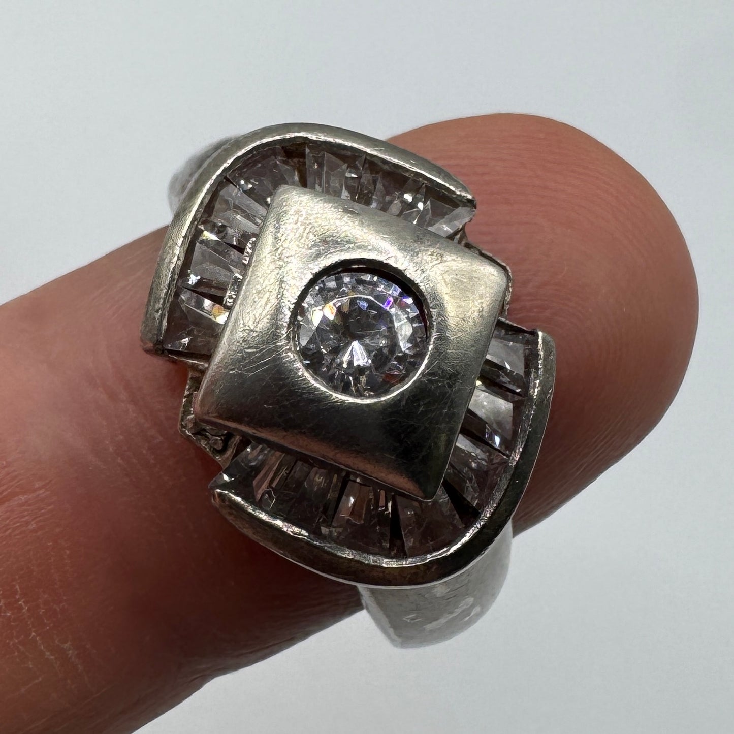 Grosse Bague en argent et verroterie