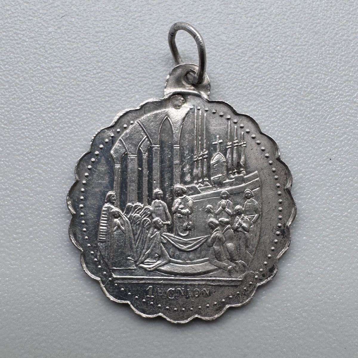 Medaille religieuse ancienne « souvenir de communion » - argent