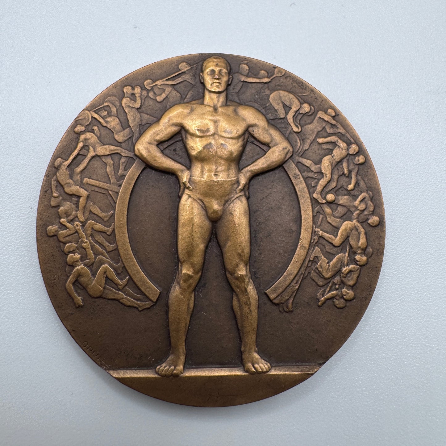 Médaille art deco en bronze « prix athlétique offert pas SAINT RAPHAËL QUINQUINA »