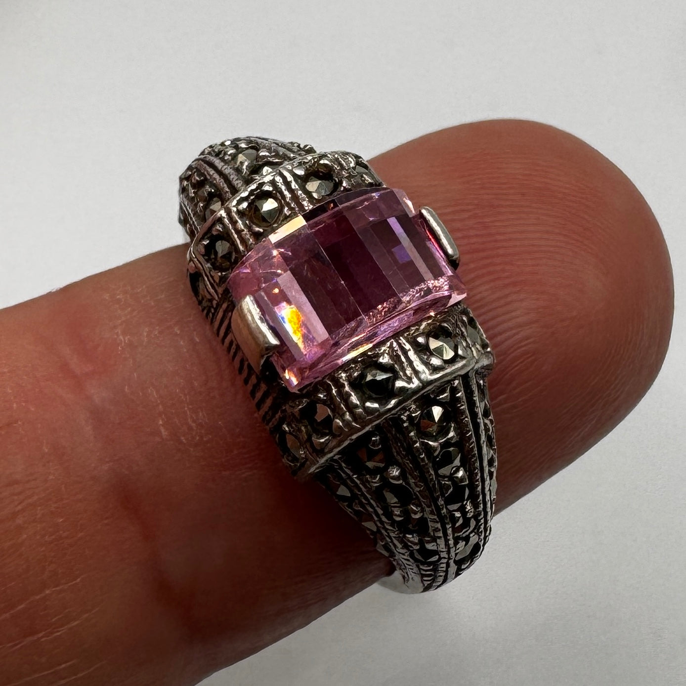 Superbe Bague en argent et marcassites