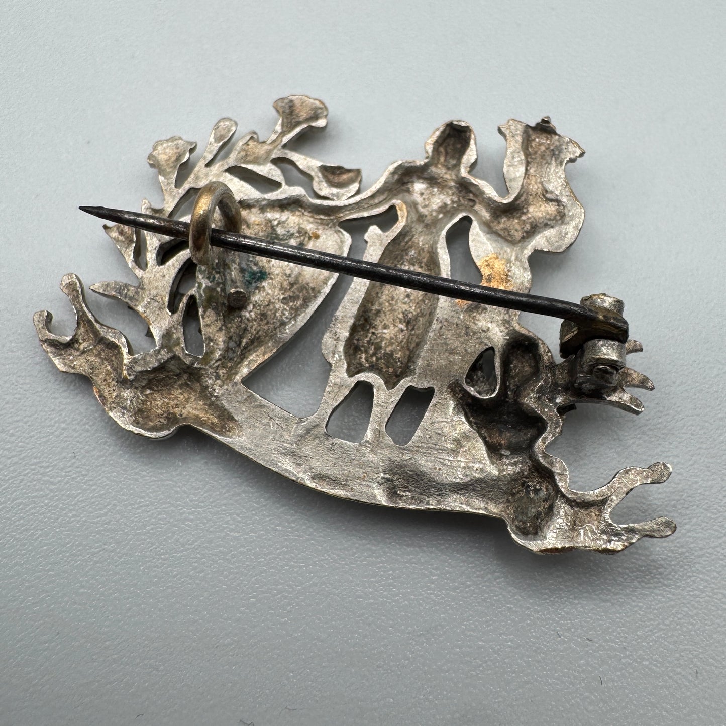 Broche ancienne Jeanne D’Arc  - métal argenté
