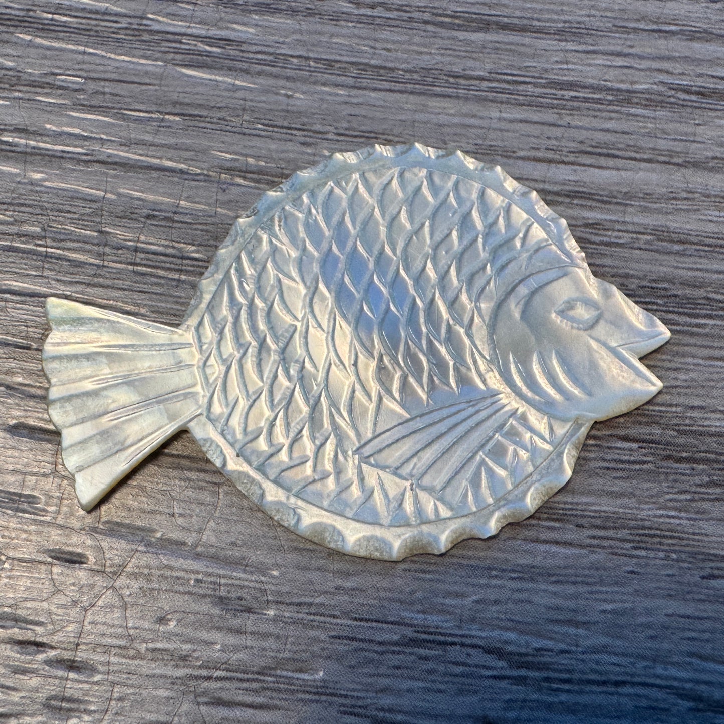 Jeton ancien XIXe « poisson plat » - nacre