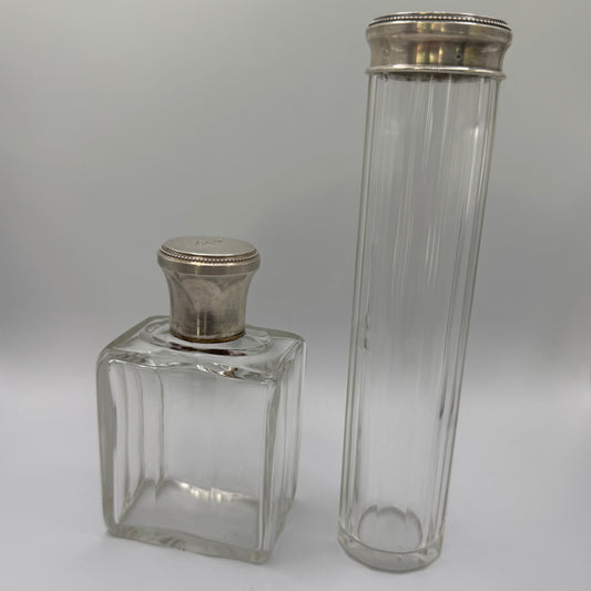Flacons anciens de toilette en cristal et argent massif