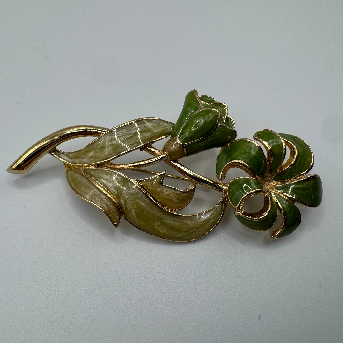 Broche Vintage - métal doré émaillé