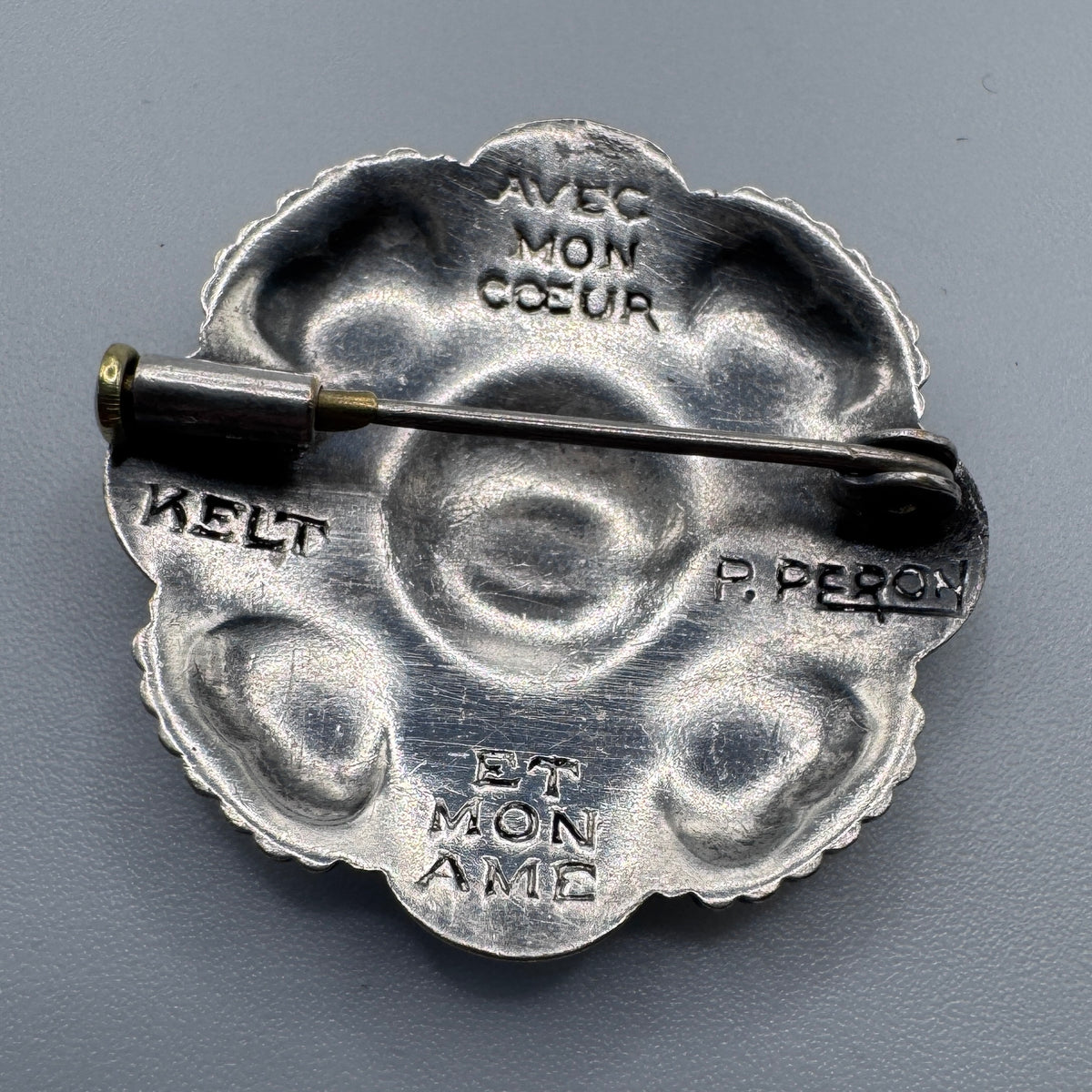 Broche ancienne bretonne KELT signée Péron