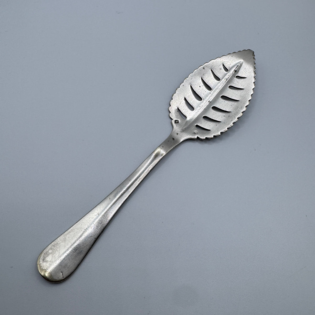 Cuillère à absinthe ancienne - métal argenté
