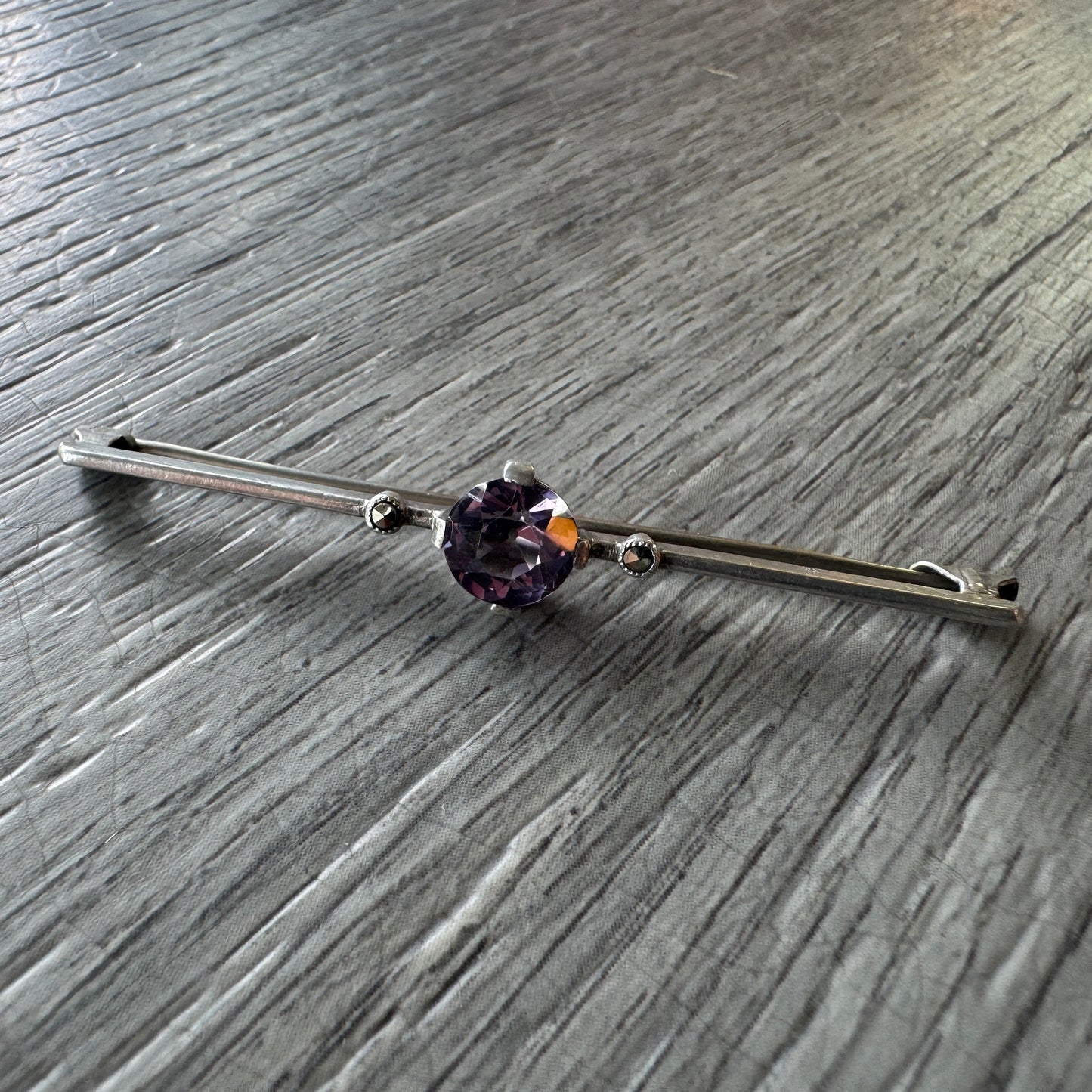 Broche ancienne Art Deco - argent massif et améthyste